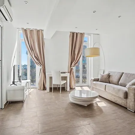 Appartement Port 1 Balcon Vue Palais Cannes